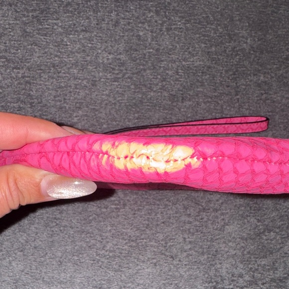 Victoria's Secret - NWOT Pink Slim Wristlet Wallet with Black Tassel - Picture 12 of 17